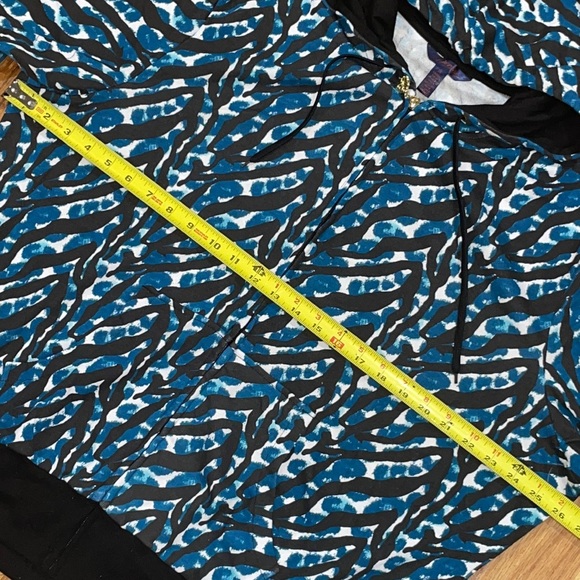 NEW DEREON Rhinestone Animal Leopard Zebra  STUD bling Hoodie 3X 22 24 PLUS SIZE - Picture 8 of 17